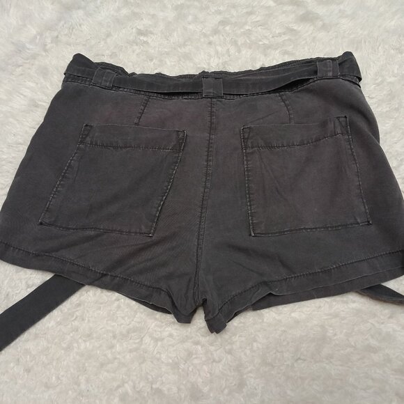 Free People Women's  Dark Grey Tencel Cargo Shorts Size 4 - Picture 3 of 7